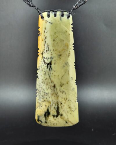 Inanga Toki Pounamu
