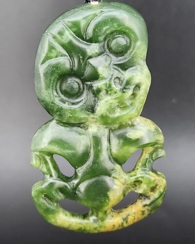 Iti Hei Tiki Putiputi Pounamu