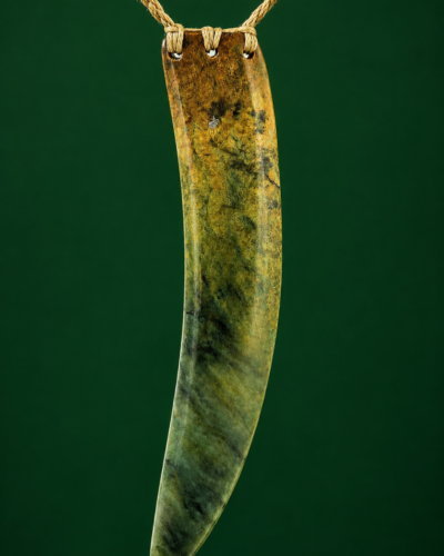Niho Pounamu